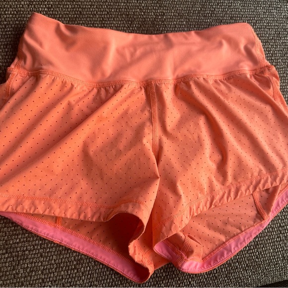 lululemon athletica Pants - Lululemon shorts - size 4